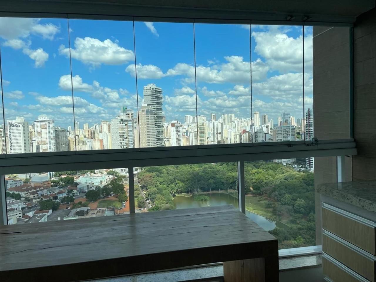 Moderno Flat Com Vista Para O Parque Vaca Brava Goiânia Exterior foto